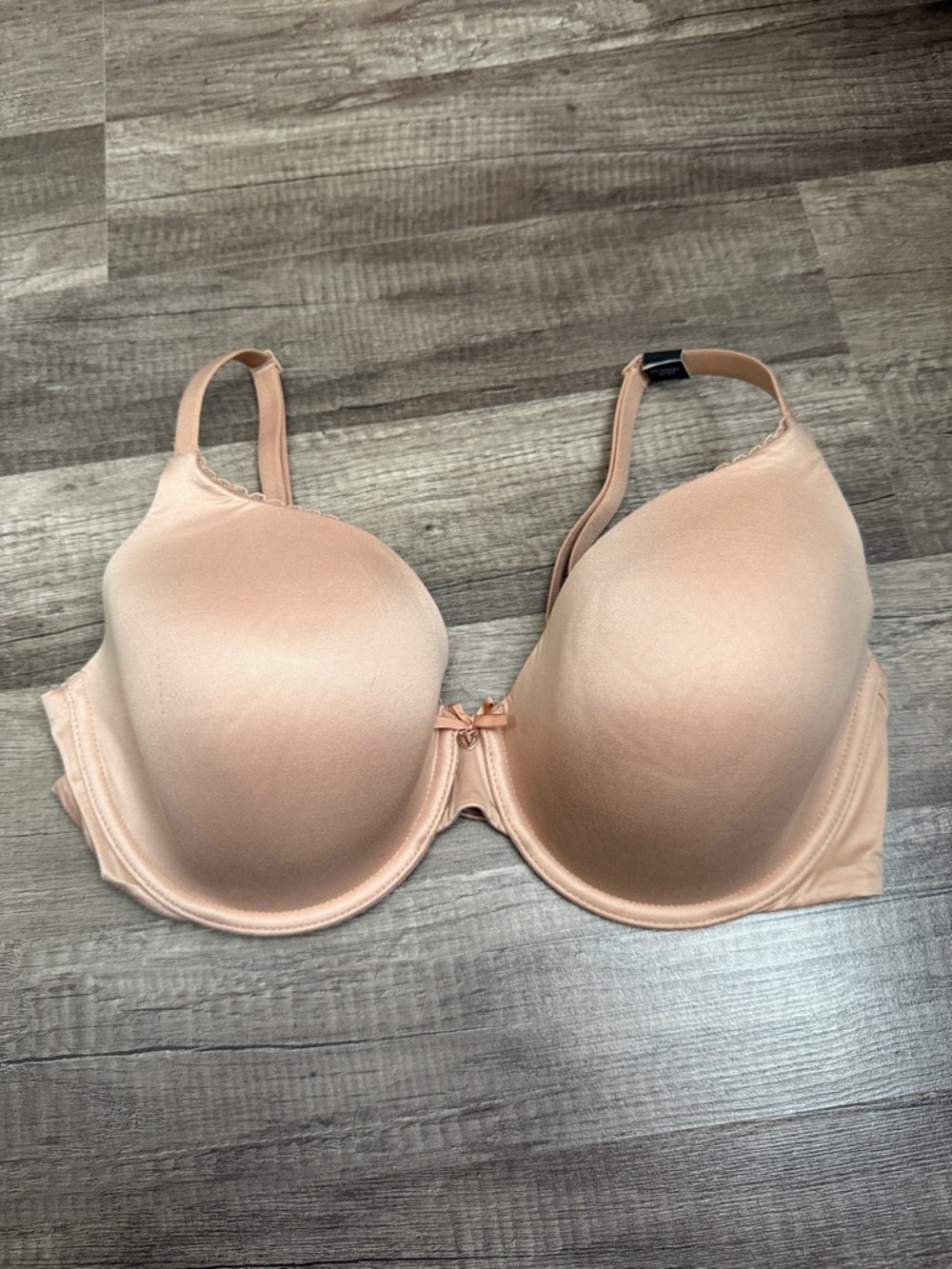 Body by Victoria - Victoria's Secret Smooth Nude T-Shirt Bra